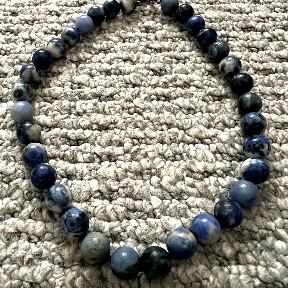 💙 Blue Lapislazuli Beaded Necklace